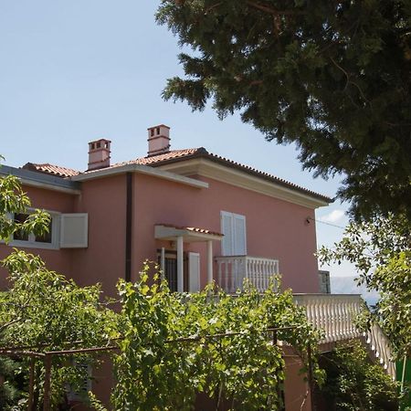 Apartments Josip By The Sea ノヴィ・ヴィノドロスキー エクステリア 写真