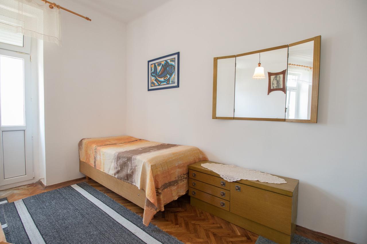 Apartments Josip By The Sea ノヴィ・ヴィノドロスキー エクステリア 写真