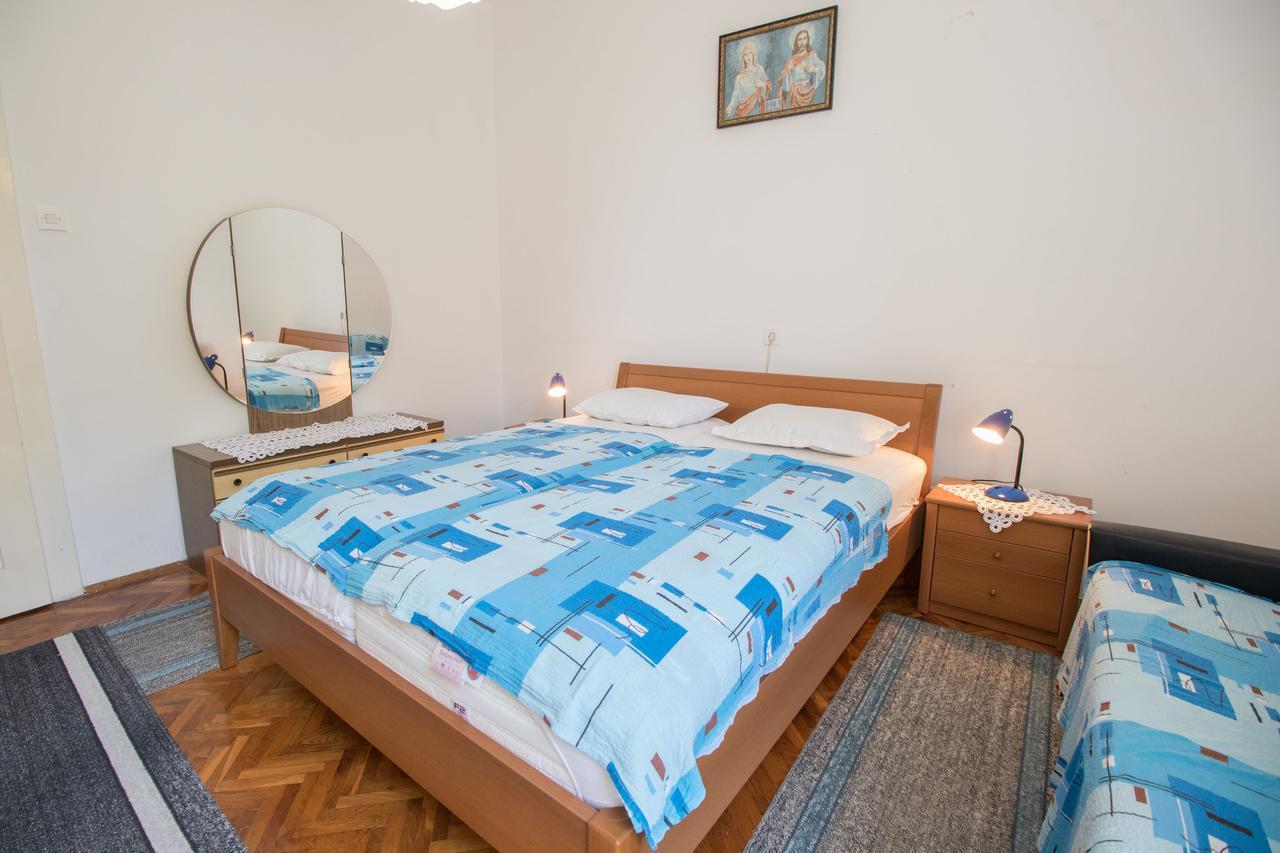 Apartments Josip By The Sea ノヴィ・ヴィノドロスキー エクステリア 写真