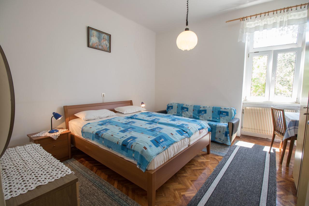 Apartments Josip By The Sea ノヴィ・ヴィノドロスキー エクステリア 写真