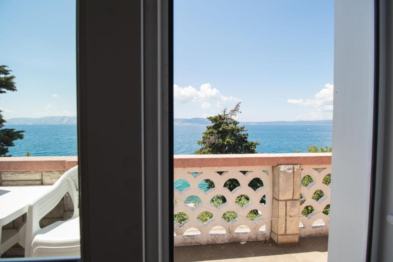 Apartments Josip By The Sea ノヴィ・ヴィノドロスキー エクステリア 写真